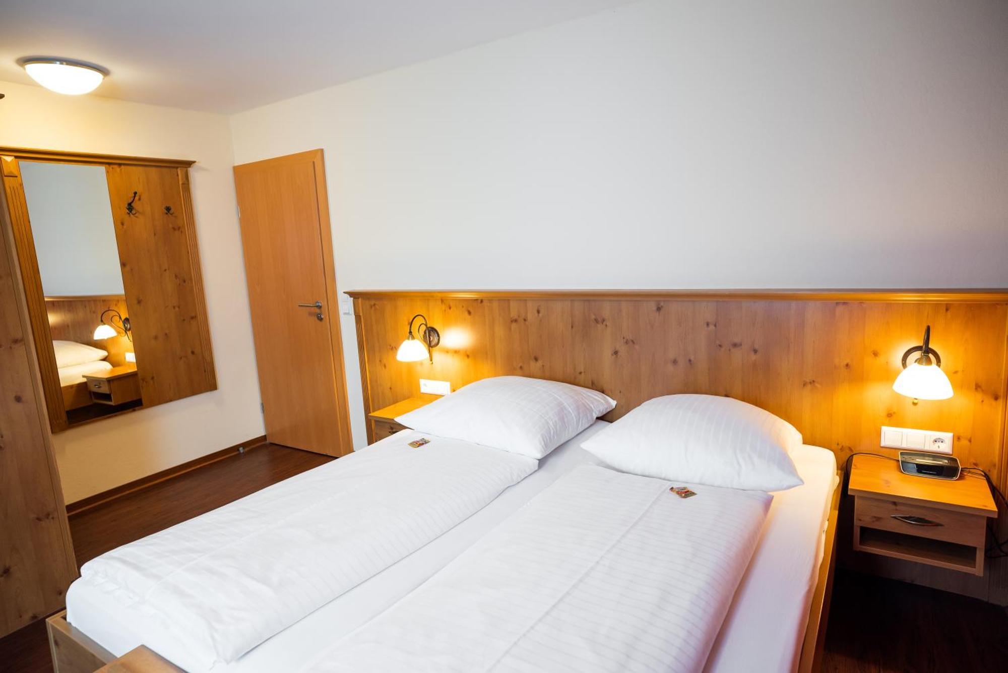 Landgasthof Linde Deggenhausertal Luaran gambar