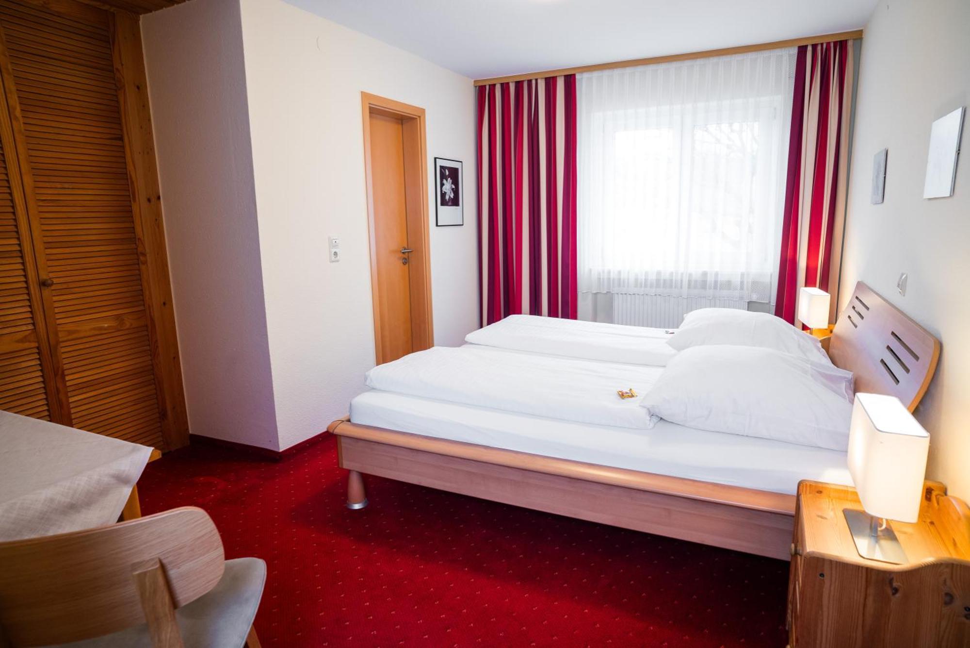 Landgasthof Linde Deggenhausertal Luaran gambar