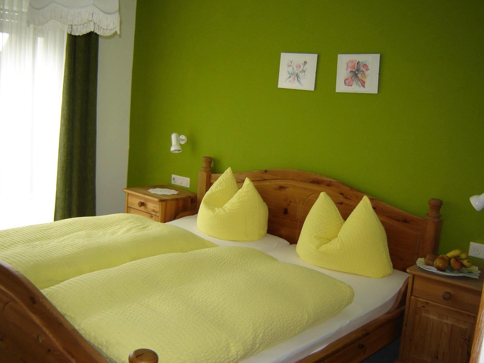 Landgasthof Linde Deggenhausertal Luaran gambar